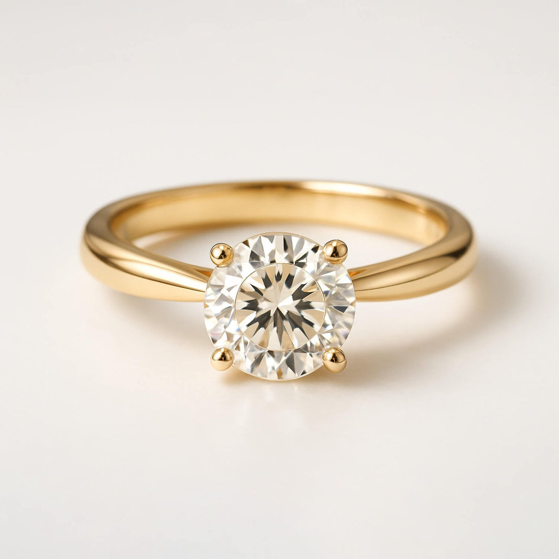 Round Diamond Engagement Ring Gold